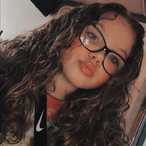 Meet your Posher, Kelsi